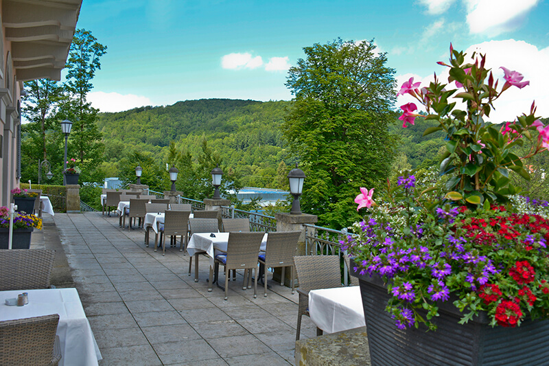 022-ristorante-castello-belvedere-bad-brueckenau-terrasse